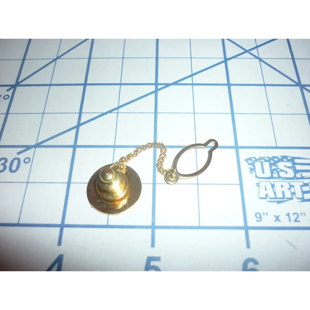 Vintage Golfer Tie Tac Pin Red Enamel Gold Tone Golf Swing Chain Button Loop